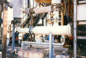 Filtro autopulente Aron in raffineria a monte di scambiatori di calore